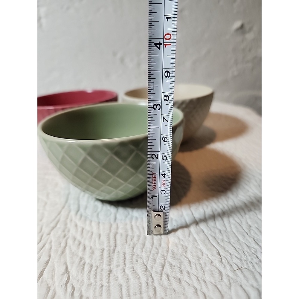 IKEA Set of 3 KEJSERLIG bowls in sage green, white/cream, and pink/coral. - Picture 5 of 5
